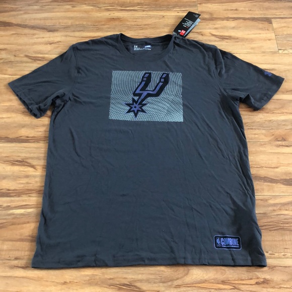 🏀 NWT Under Armour San Antonio Spurs NBA Black T-Shirt Men’s Large - Picture 3 of 6